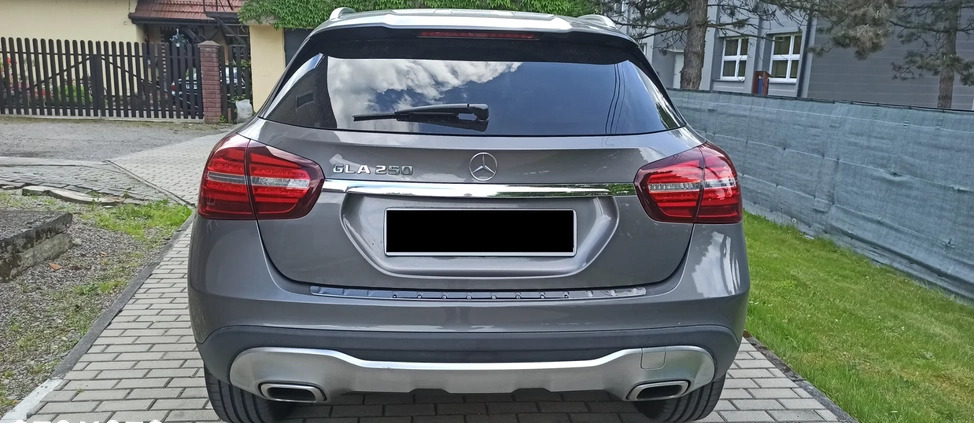 Mercedes-Benz GLA cena 128000 przebieg: 46000, rok produkcji 2019 z Tuchów małe 92